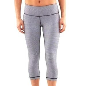 LULULEMON Women 6 Black White Gingham Wunder Under Cropped Leggings Workout Yoga